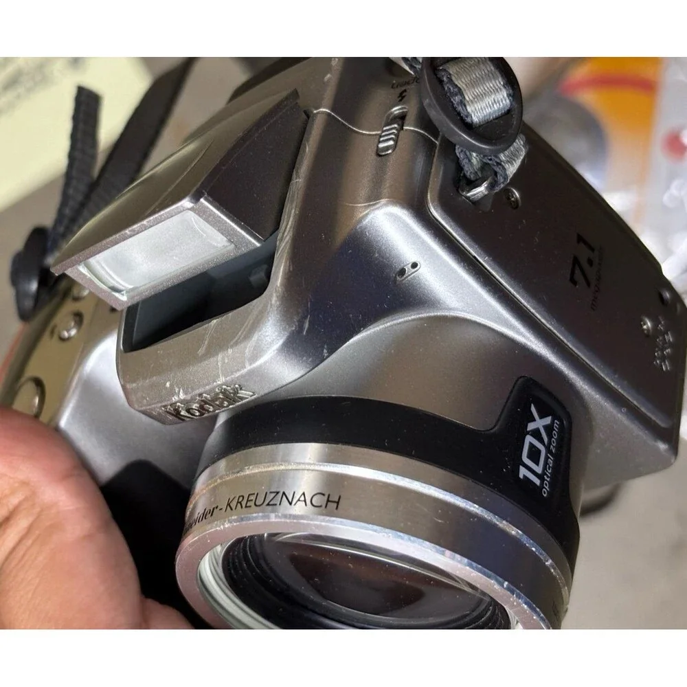 Kodak EasyShare Z710 7.1MP Digital Camera Silver Tested Works